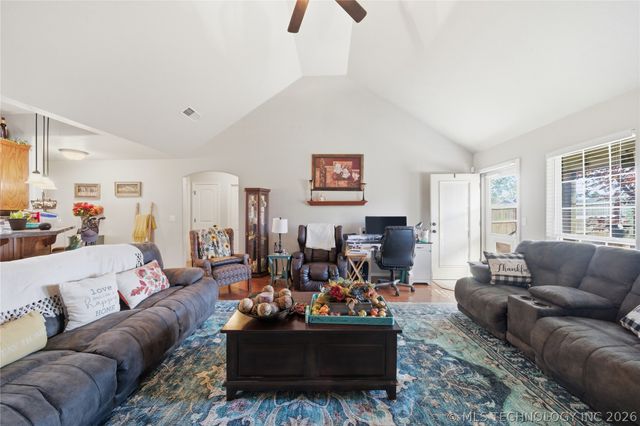 606 W 54th Street, Sand Springs, OK 74063