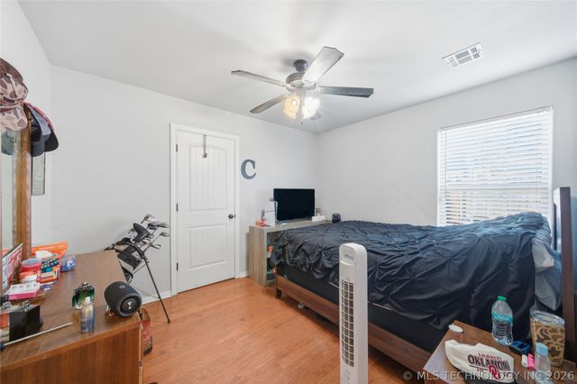 606 W 54th Street, Sand Springs, OK 74063