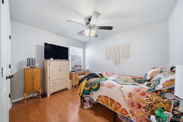 606 W 54th Street, Sand Springs, OK 74063