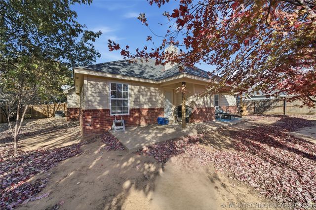 606 W 54th Street, Sand Springs, OK 74063