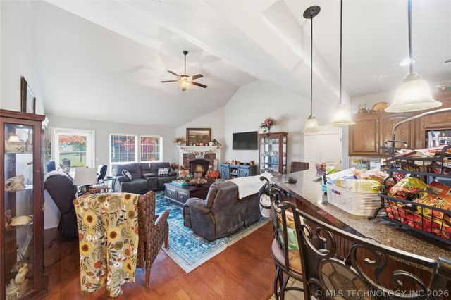 606 W 54th Street, Sand Springs, OK 74063