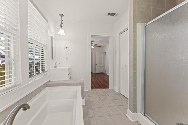 4449 Orchid Dr, Baton Rouge, LA 70808