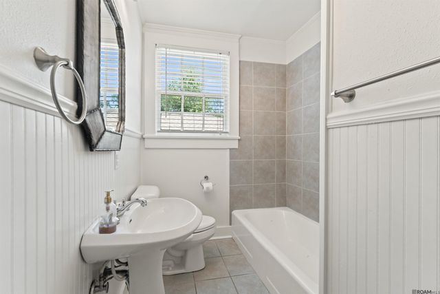 4449 Orchid Dr, Baton Rouge, LA 70808