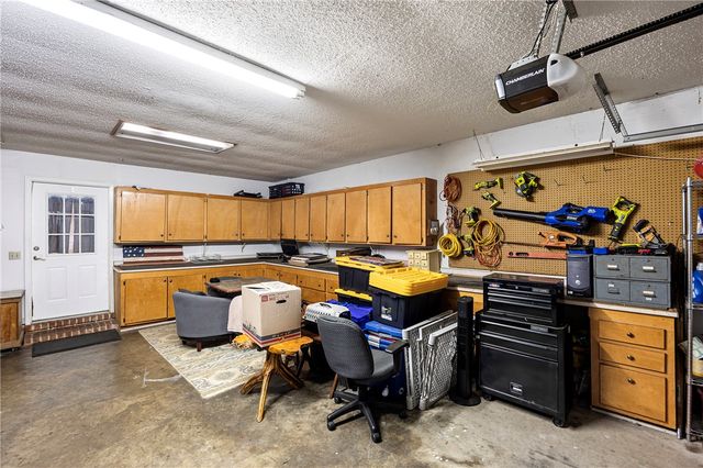 260 Richland Circle, Russellville, AR 72802