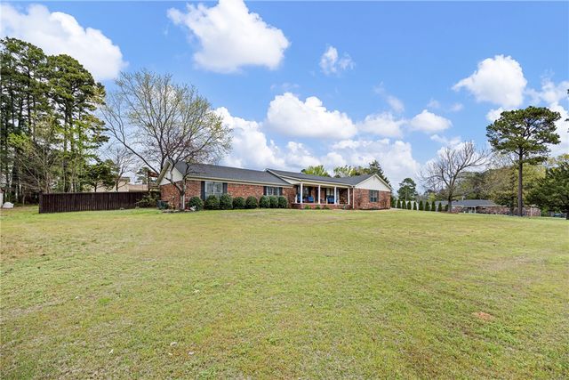 260 Richland Circle, Russellville, AR 72802