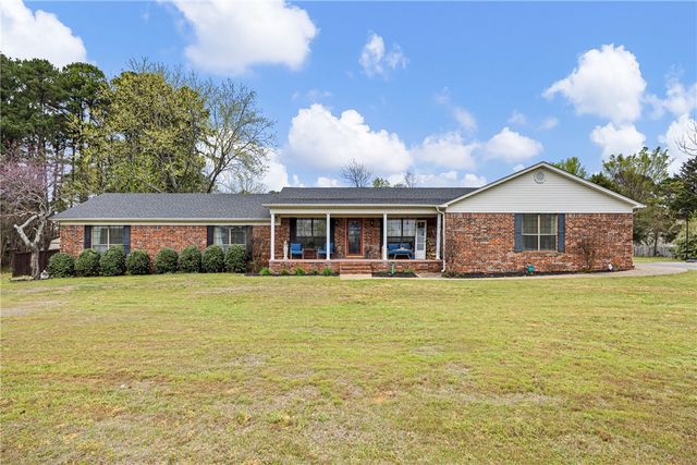 260 Richland Circle, Russellville, AR 72802
