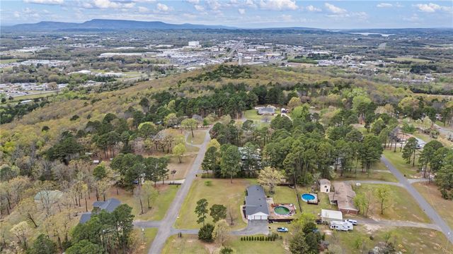 260 Richland Circle, Russellville, AR 72802