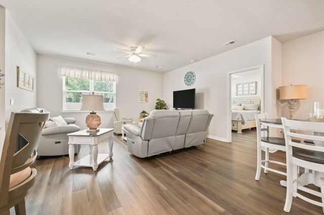 278 Columbus St., Conway, SC 29526