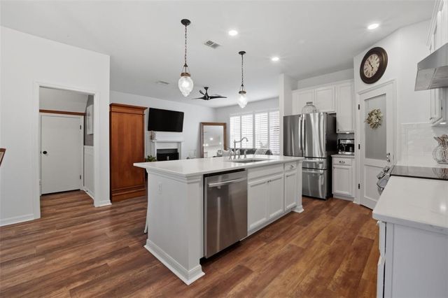 5179 AVALON PARK BOULEVARD, Wesley Chapel, FL 33545