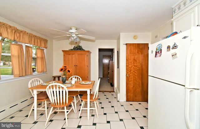 725 MINE HILL RD, Schwenksville, PA 19473