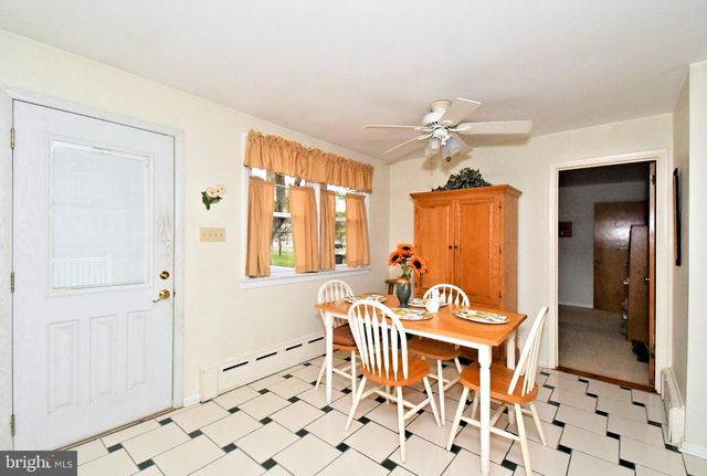725 MINE HILL RD, Schwenksville, PA 19473