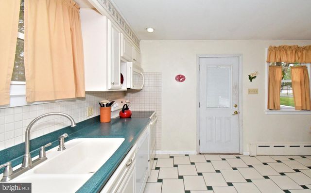 725 MINE HILL RD, Schwenksville, PA 19473