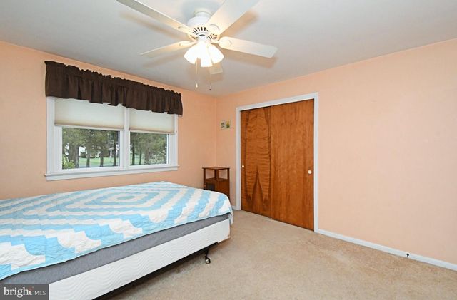725 MINE HILL RD, Schwenksville, PA 19473