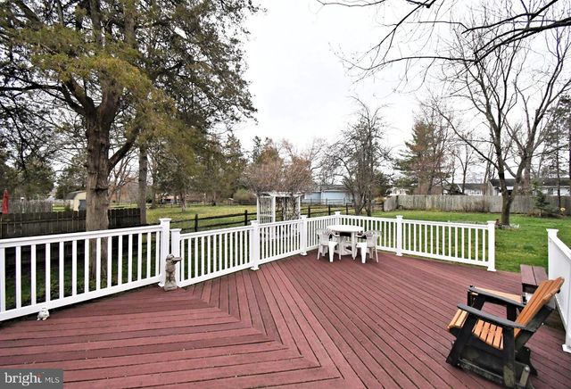725 MINE HILL RD, Schwenksville, PA 19473