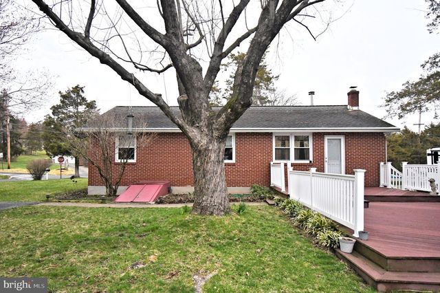 725 MINE HILL RD, Schwenksville, PA 19473