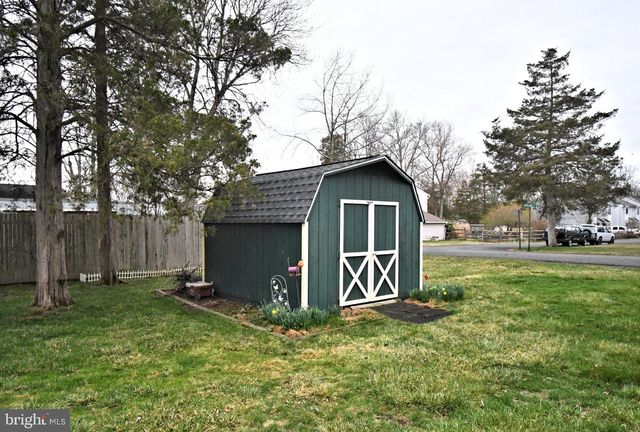 725 MINE HILL RD, Schwenksville, PA 19473