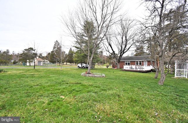 725 MINE HILL RD, Schwenksville, PA 19473