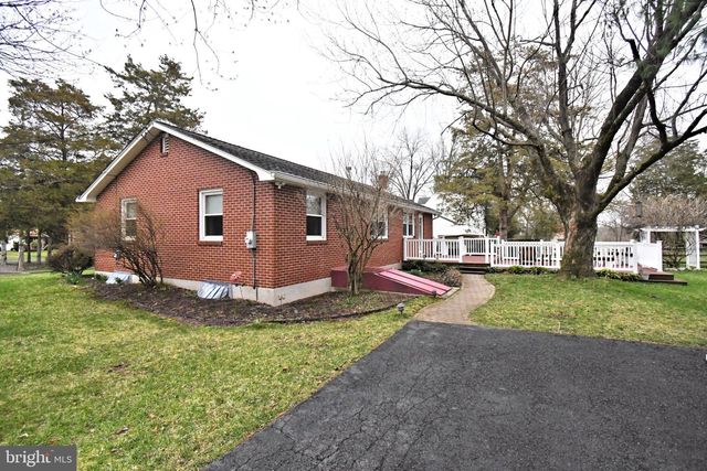 725 MINE HILL RD, Schwenksville, PA 19473