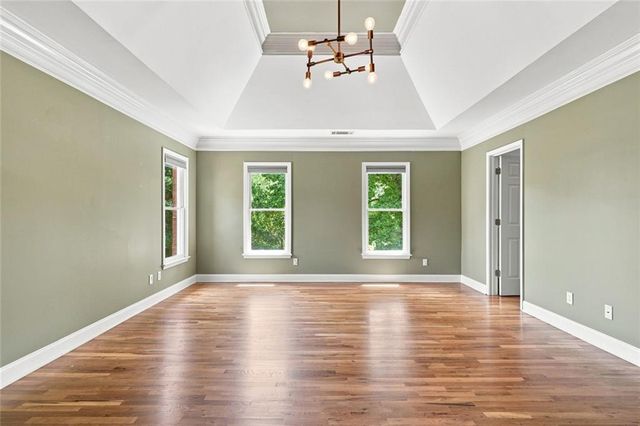 7680 Dunvegan Close, Sandy Springs, GA 30350