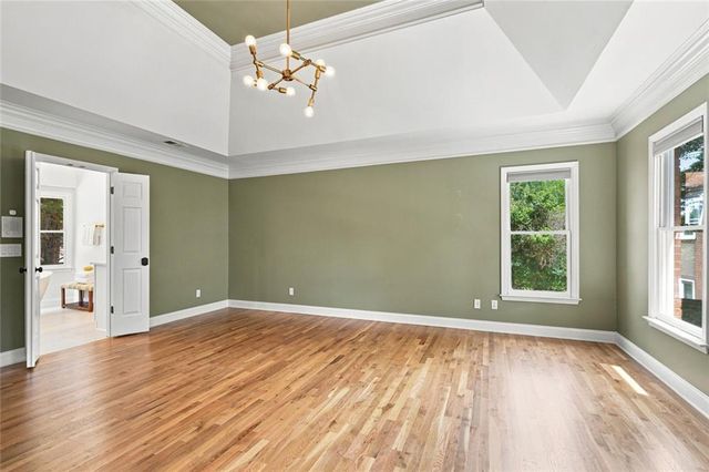 7680 Dunvegan Close, Sandy Springs, GA 30350