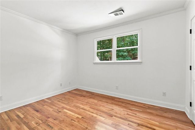 7680 Dunvegan Close, Sandy Springs, GA 30350