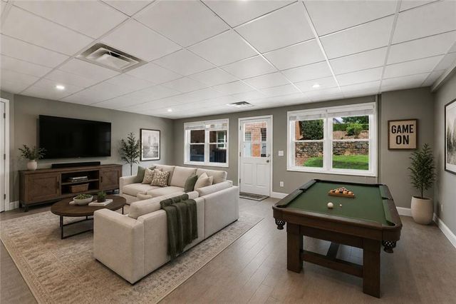 7680 Dunvegan Close, Sandy Springs, GA 30350