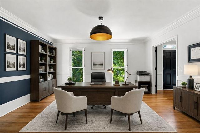 7680 Dunvegan Close, Sandy Springs, GA 30350