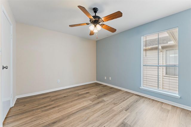 3919 Fairmont Parkway 250, Pasadena, TX 77504