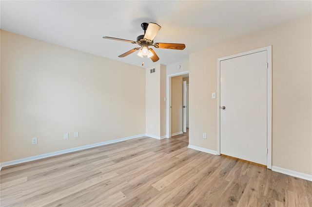 3919 Fairmont Parkway 250, Pasadena, TX 77504