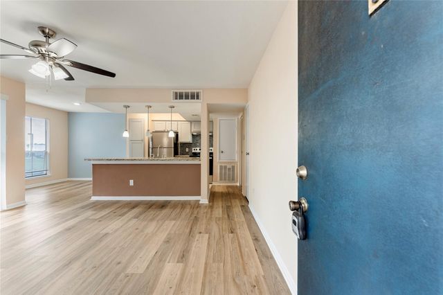 3919 Fairmont Parkway 250, Pasadena, TX 77504