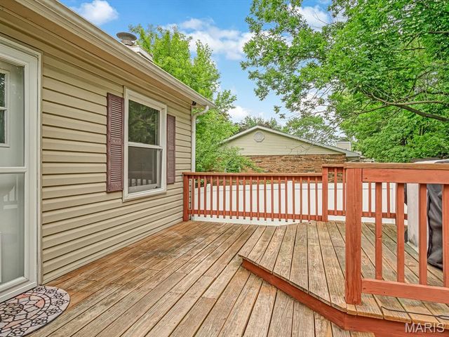 149 Glenwood Drive, Glen Carbon, IL 62034