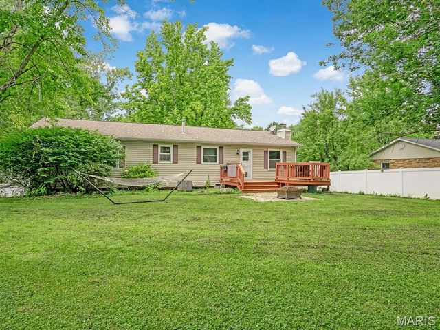 149 Glenwood Drive, Glen Carbon, IL 62034