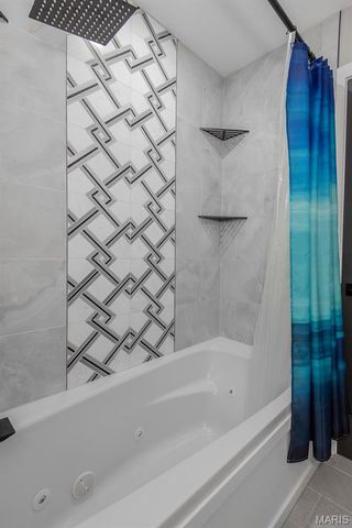 3 Thornway Court, St Peters, MO 63376