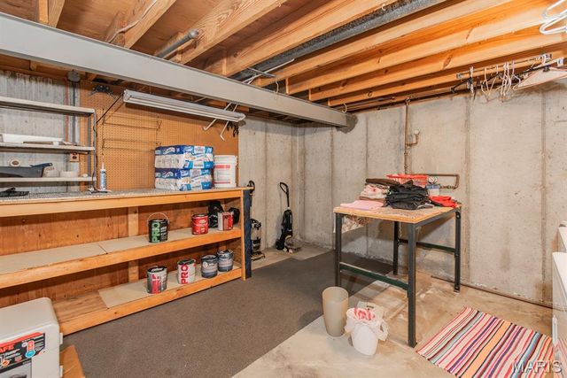 3 Thornway Court, St Peters, MO 63376
