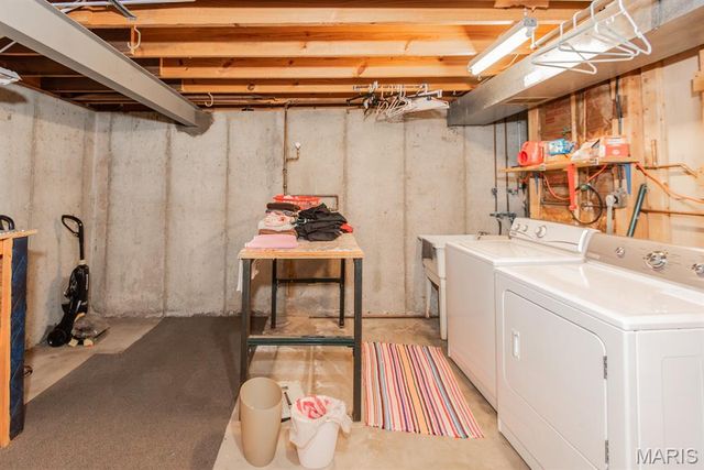 3 Thornway Court, St Peters, MO 63376