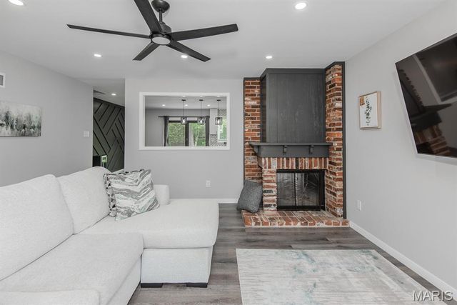 3 Thornway Court, St Peters, MO 63376