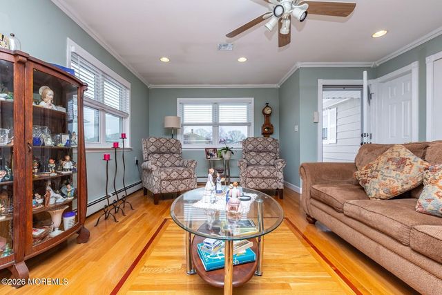 11 Palmetto Point Street, Toms River, NJ 08757