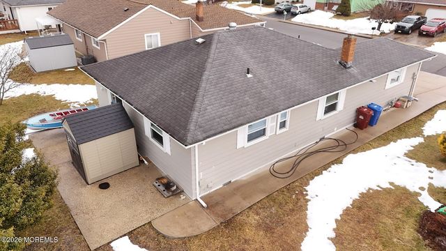 11 Palmetto Point Street, Toms River, NJ 08757