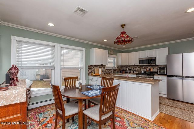 11 Palmetto Point Street, Toms River, NJ 08757