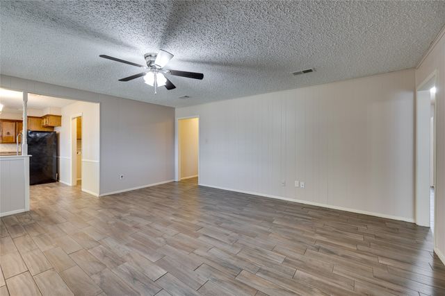 504 S Colonial Drive, Cleburne, TX 76033