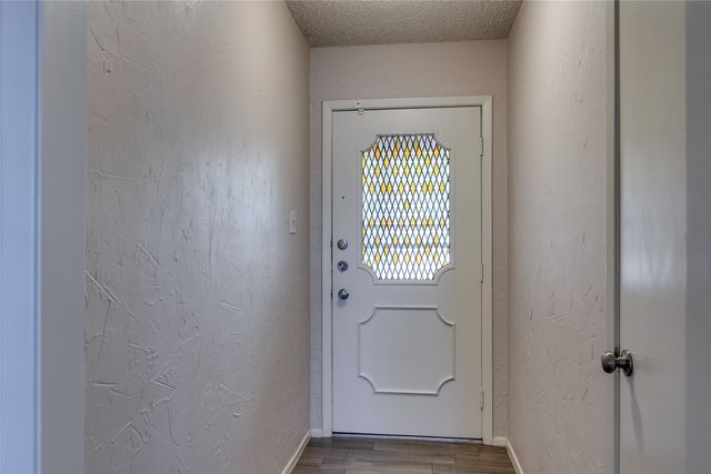 504 S Colonial Drive, Cleburne, TX 76033