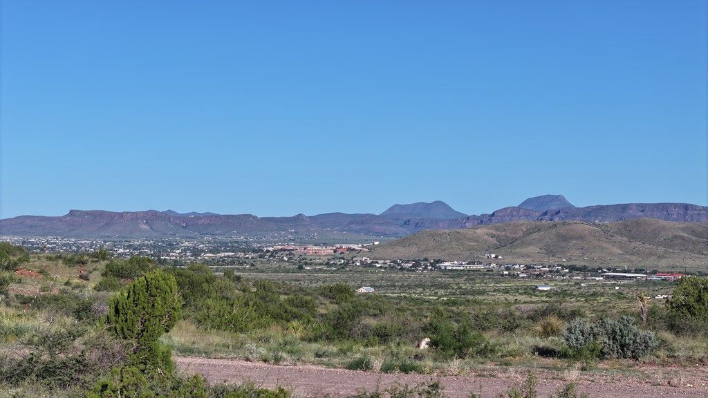 Image 9 of property listing at Tract 39 Sierra la Rana, Alpine, TX 79830