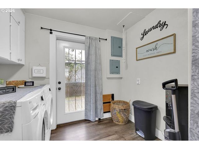 1215 IRVING Rd, Eugene, OR 97404