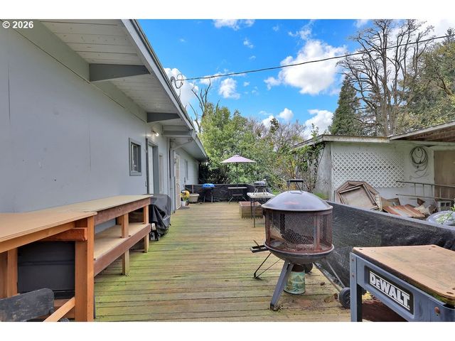 1215 IRVING Rd, Eugene, OR 97404