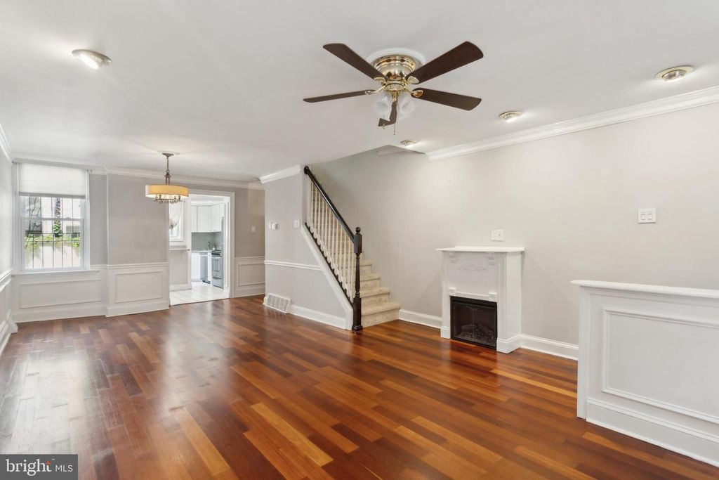 1330 S FAIRHILL ST, Philadelphia, PA 19147