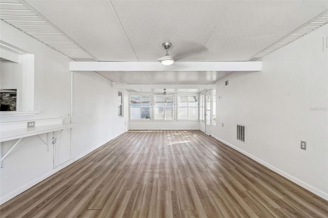 1322 48TH AVENUE N, St Petersburg, FL 33703