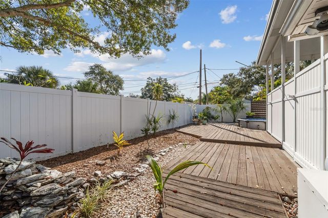 1322 48TH AVENUE N, St Petersburg, FL 33703