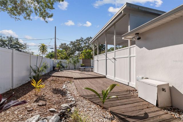 1322 48TH AVENUE N, St Petersburg, FL 33703