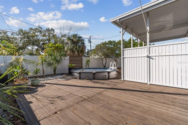 1322 48TH AVENUE N, St Petersburg, FL 33703