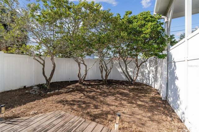 1322 48TH AVENUE N, St Petersburg, FL 33703